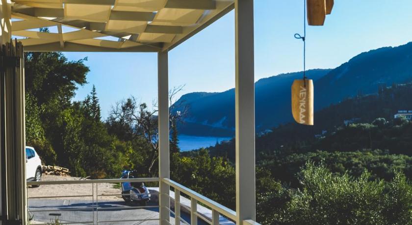 Book Avhouses in Lefkada, Greece - 2021 Promos