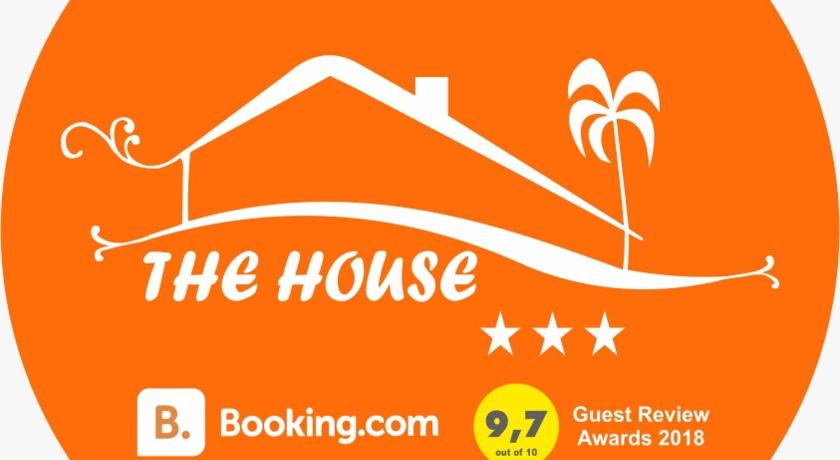 The House — Hotel in Tacna