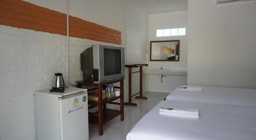 Image of Superior Double or Twin Room with Terrace 7