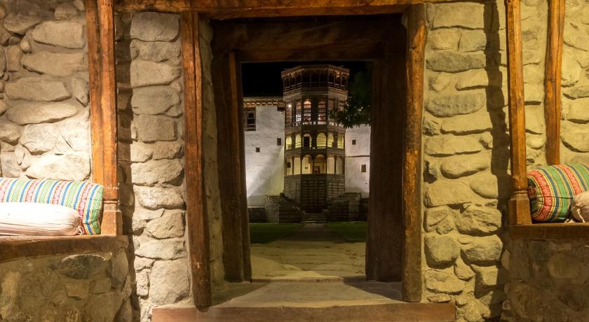 Serena Khaplu Palace photo