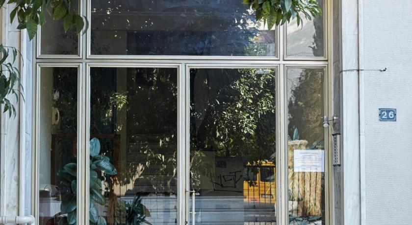 Charming Studio Apartment photo