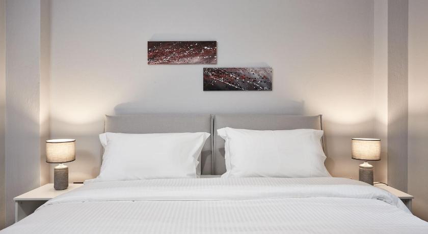 Charming Studio Apartment photo