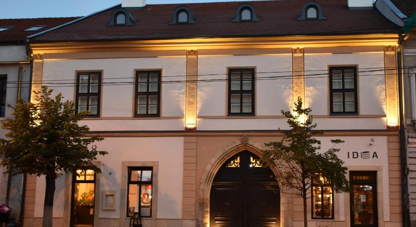Guest House 1568 — Hotel in Cluj- Napoca