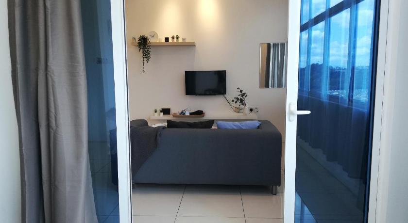 Puchong Skypod 1-4pax| Walk IOI Mall 10min Sunway photo