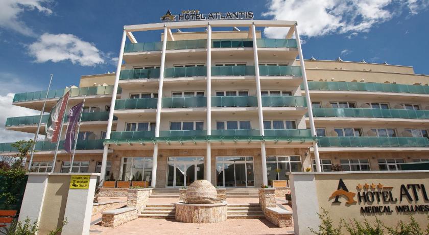 Entrance, Hotel Atlantis Medical, Wellness & Conference in Hajduszoboszlo