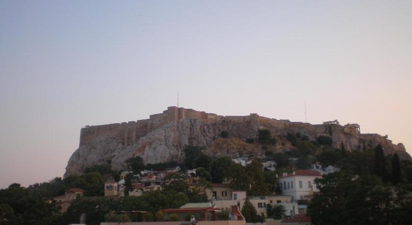 Elia cosy apartment in the Heart of Athens Plaka photo