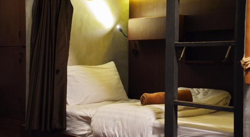 Image of 1 Person in 10-Bed Dormitory with Shared Bathroom - Mixed 14