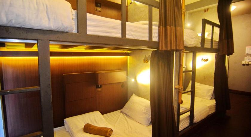 Image of 1 Person in 10-Bed Dormitory with Shared Bathroom - Mixed 7