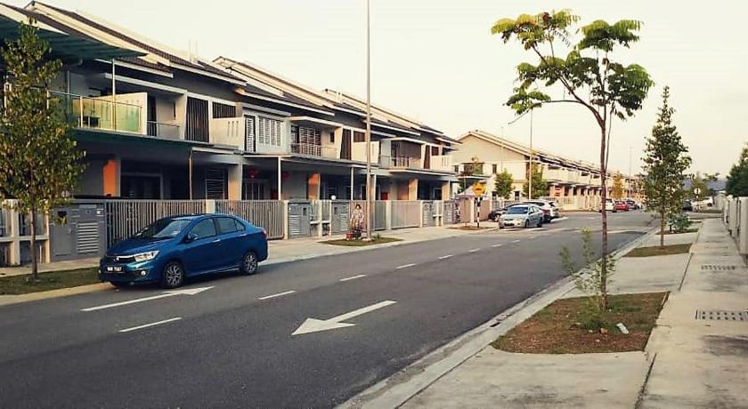SR Home-stay @ KLIA photo