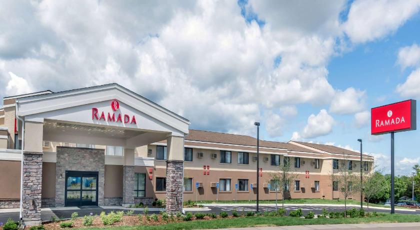 Ramada by Wyndham Minneapolis Golden Valley