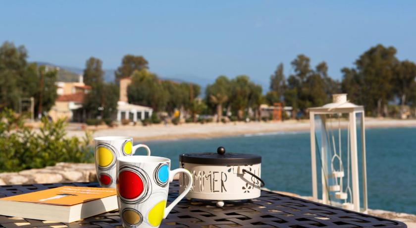 Seafront apartment in Kiveri, near Nafplion.