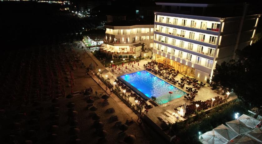 Hotel Elesio — Hotel in Golem