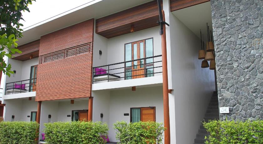 Image of Deluxe Balcony 6