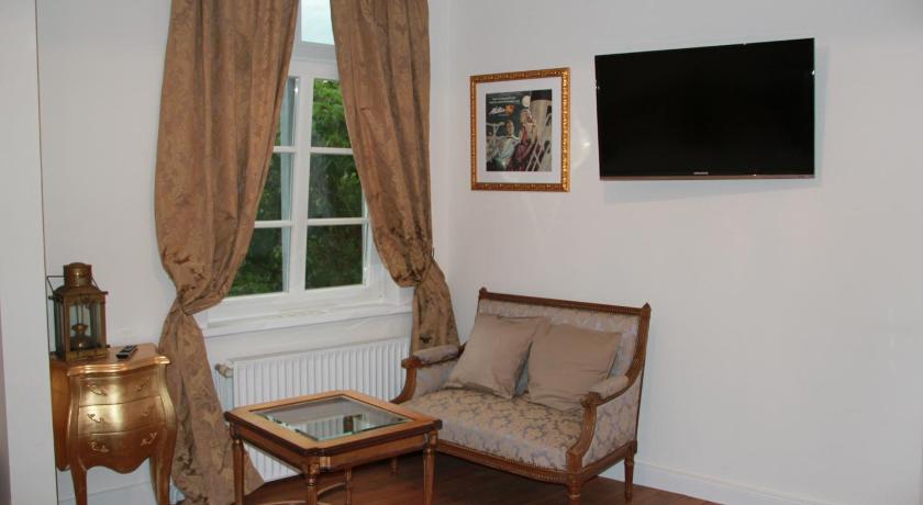 Image of Premium King Room 1