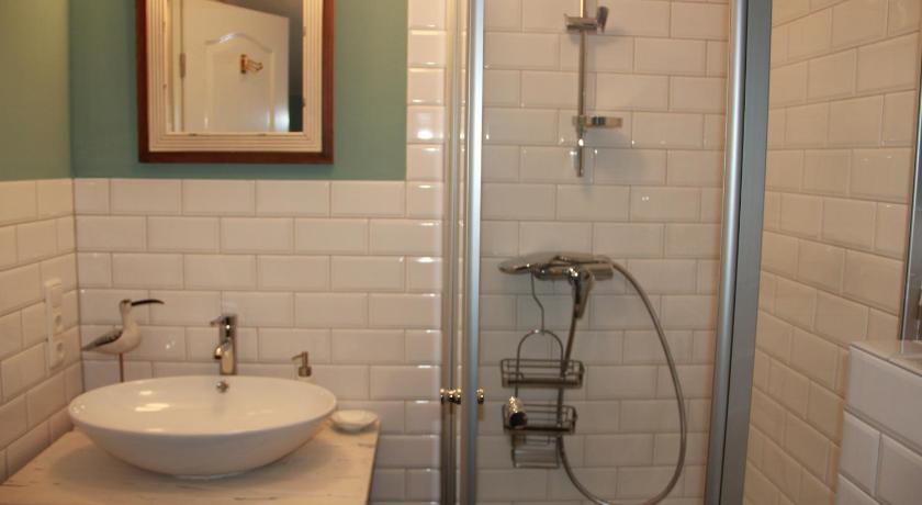 Image of Double Room with Balcony 2