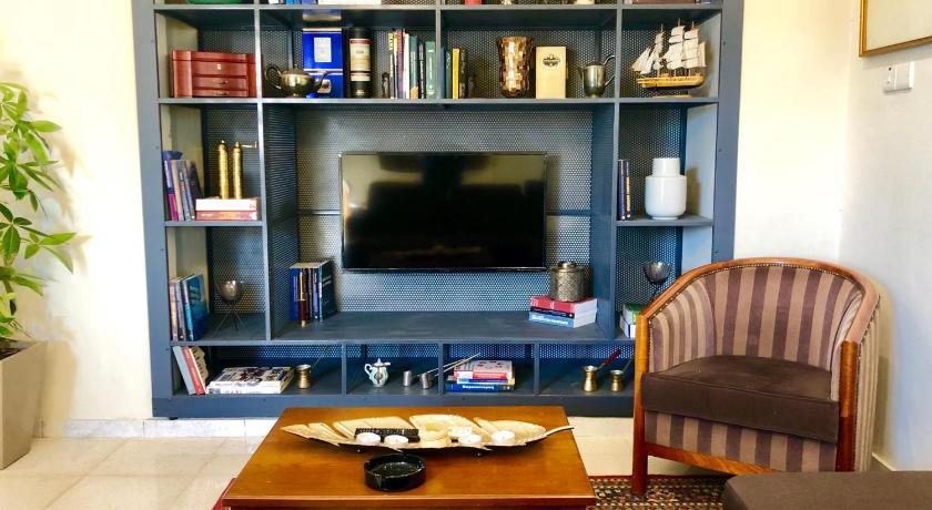 Karavella Cozy Apartment — Hotel in Paphos