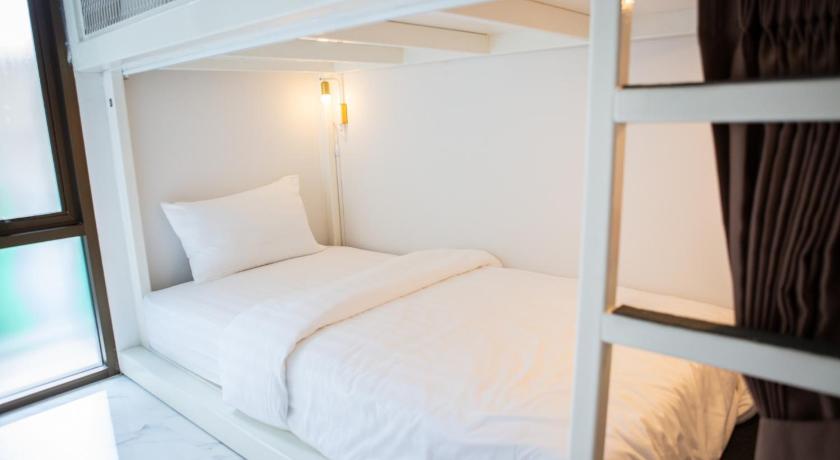 Rich8 Hostel - image 10
