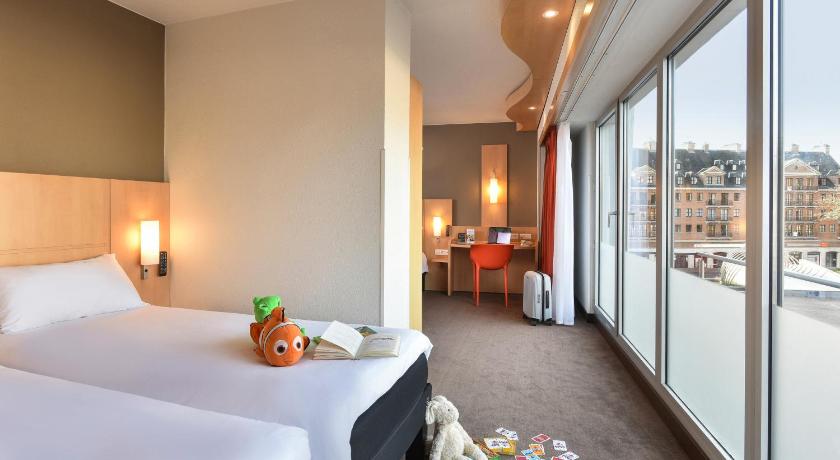 صورة Family room with 1 double and 1 single bed 10