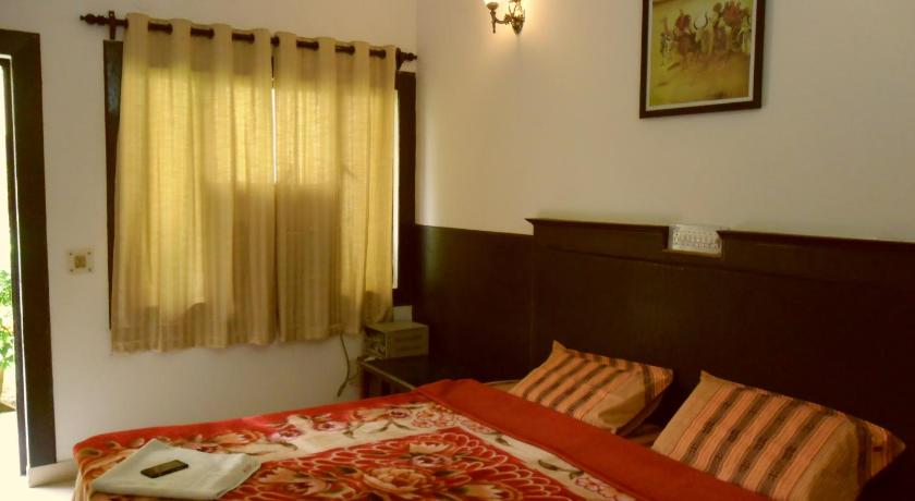 HOTEL SIDHARTHA (600 meters from Taj Mahal)