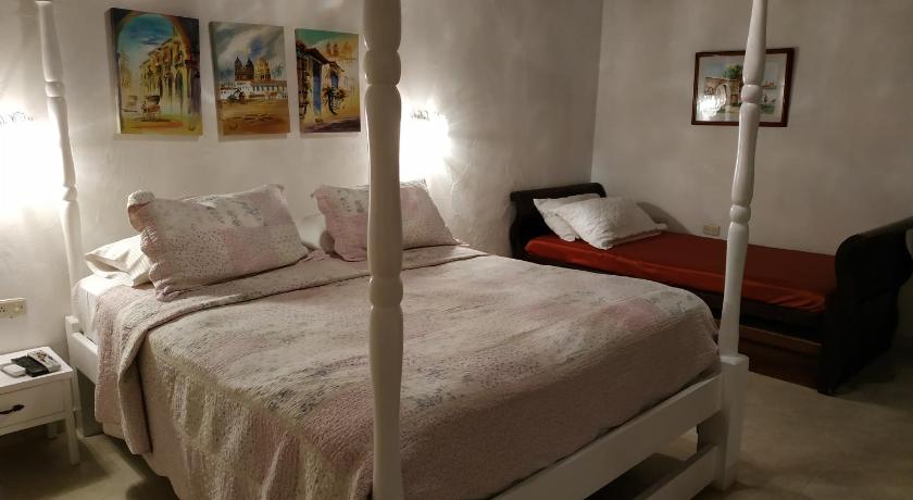 Image of Superior Triple Room 1
