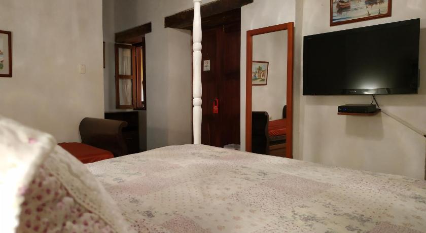 Image of Superior Triple Room 3
