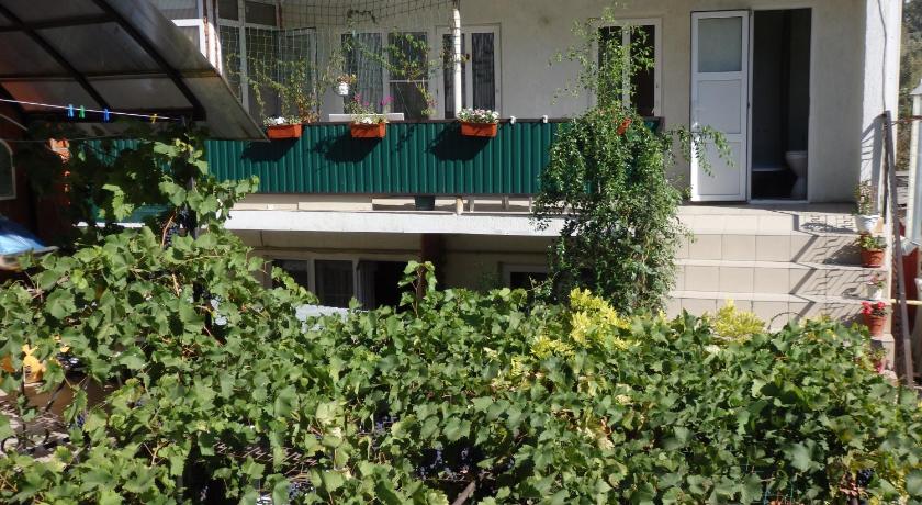 Tatyana Guest house — Hotel in Gelendzhik
