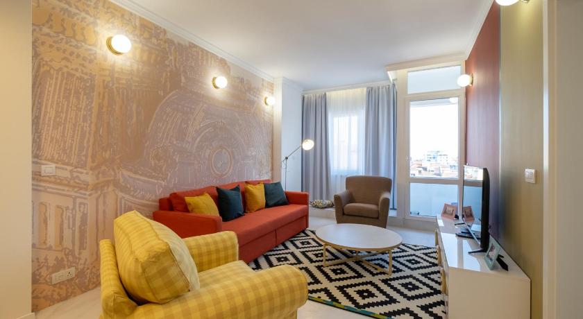 Vitosha Blvd 3-Bedroom, 2-Bathroom Lux Suite