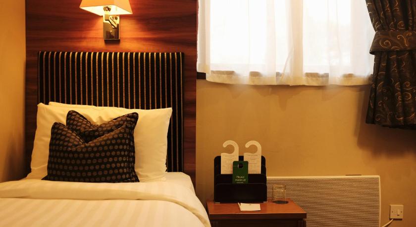 Image of Standard Single Room - Non-Smoking 1
