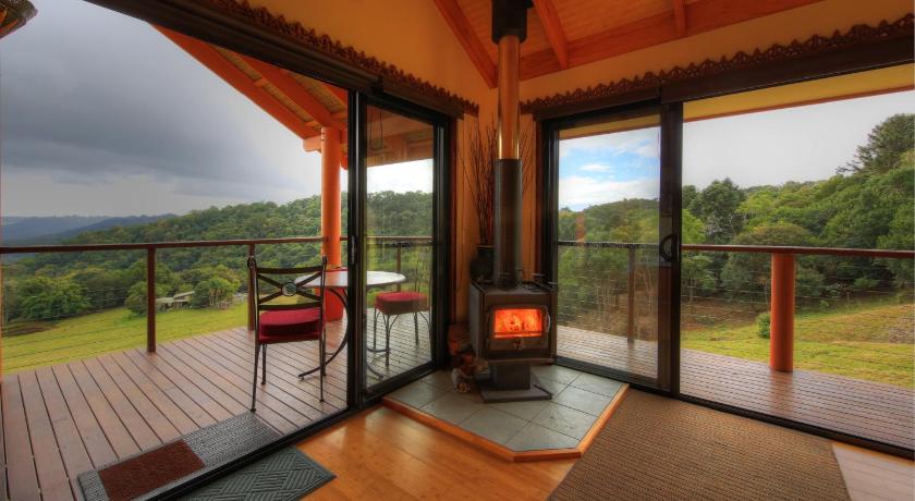 Maleny Tropical Retreat