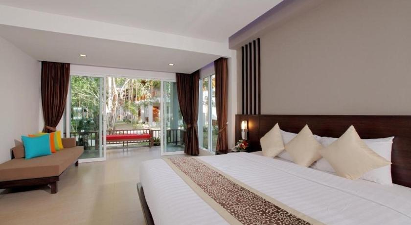 Image of Grand Deluxe King Bed 6