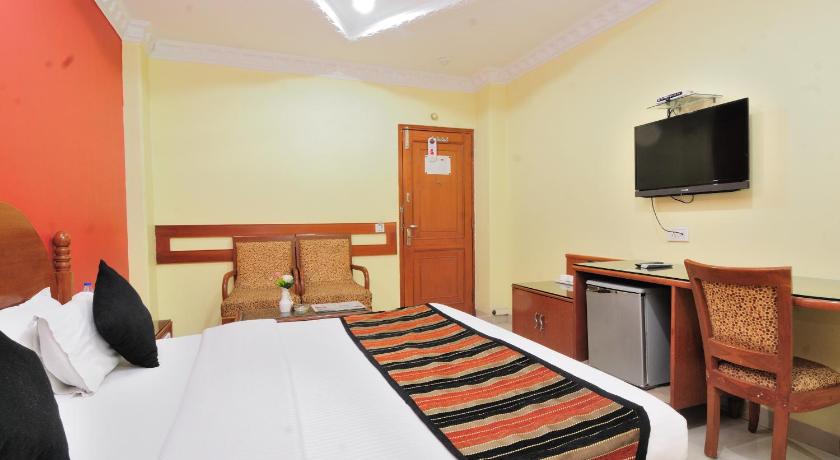 Hotel Maharaja Residency