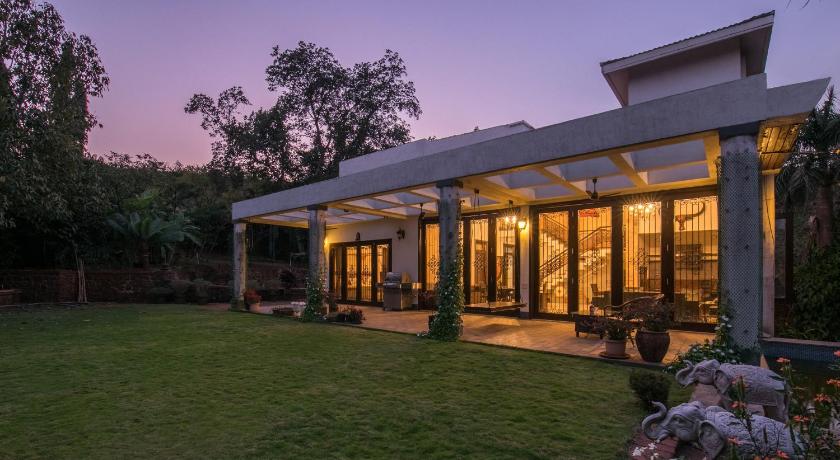 StayVista at Shiraz Villa — Hotel in Lonavala