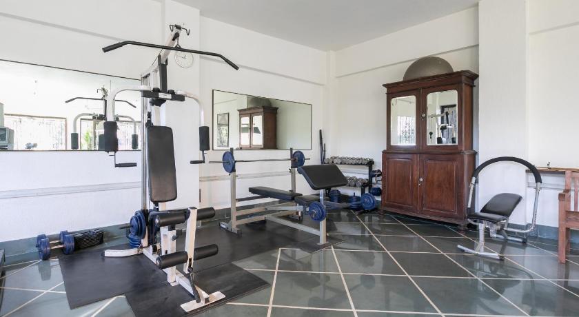 StayVista at Shiraz Villa photo