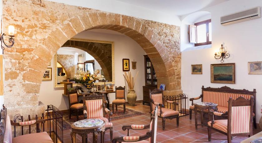 Hotel Villa Favorita photo