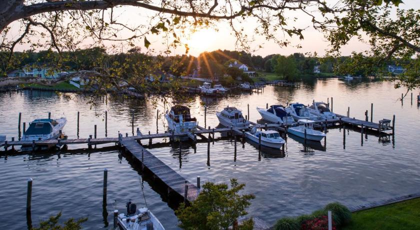 Anchored Inn at Hidden Harbor