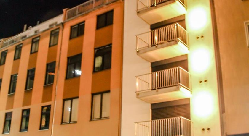 Bluestone Boarding Apartments photo