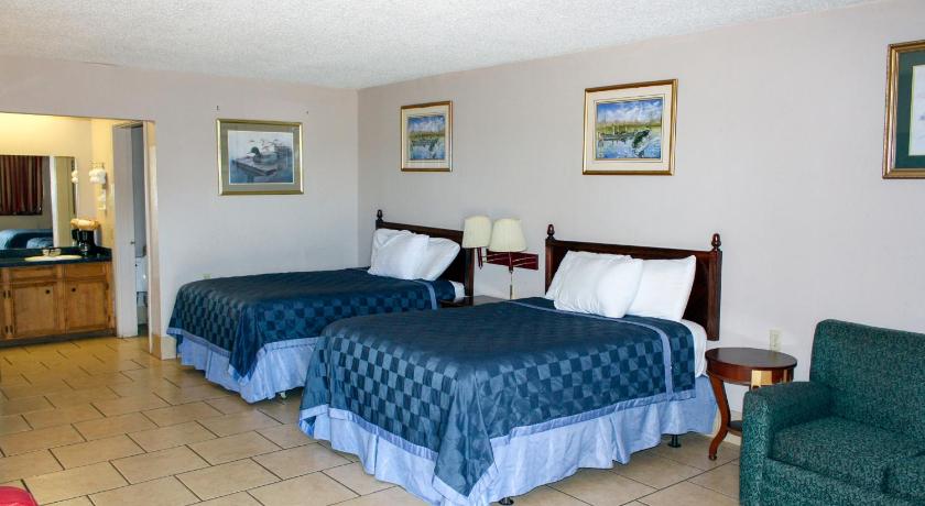 Toledo Town Inn photo