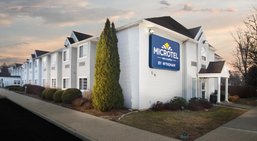 Microtel Inn & Suites by Wyndham Bethel/Danbury