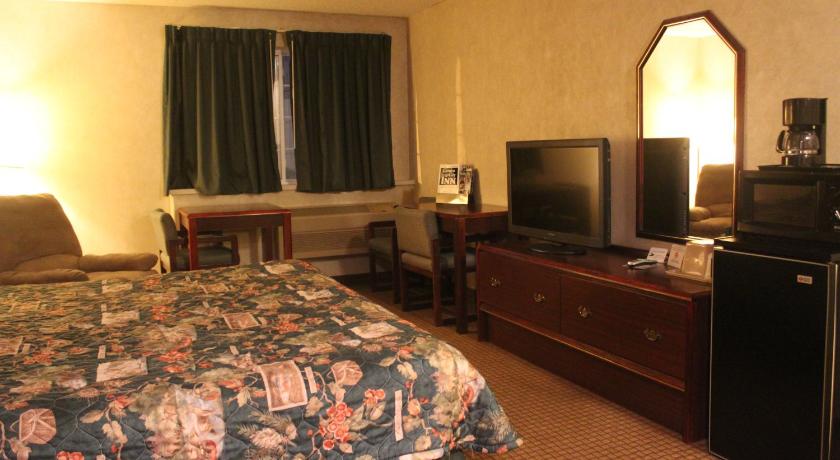 Garden City Inn photo