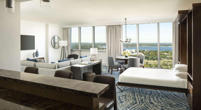 Image of Family Suite, 2 Queen Beds 4