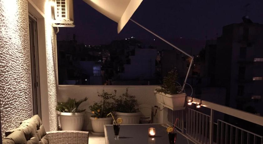 Sunkissed Rooftop Apartments photo