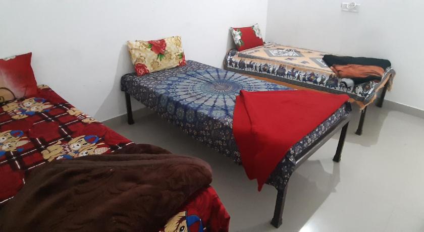 Image of Bed in Male Dormitory Room 0
