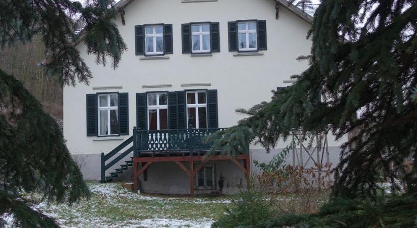 Pension Grafliche Villa
