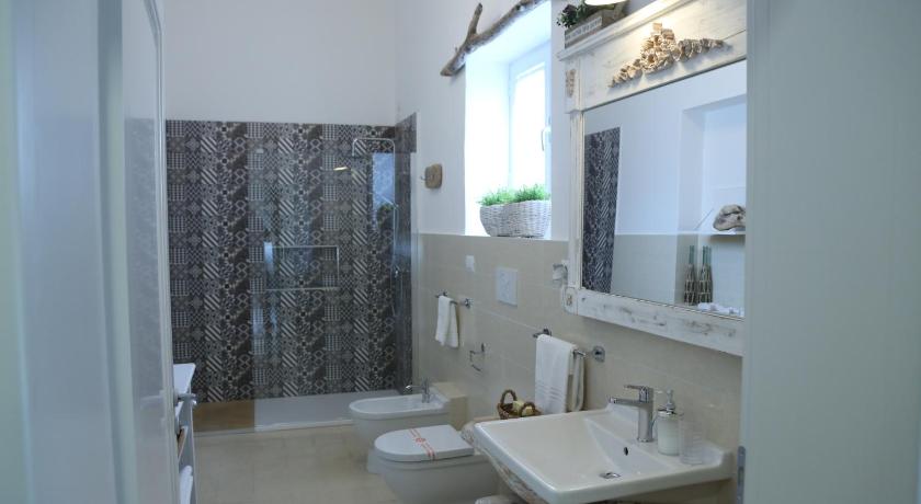 Image of Triple Room with Garden View 2