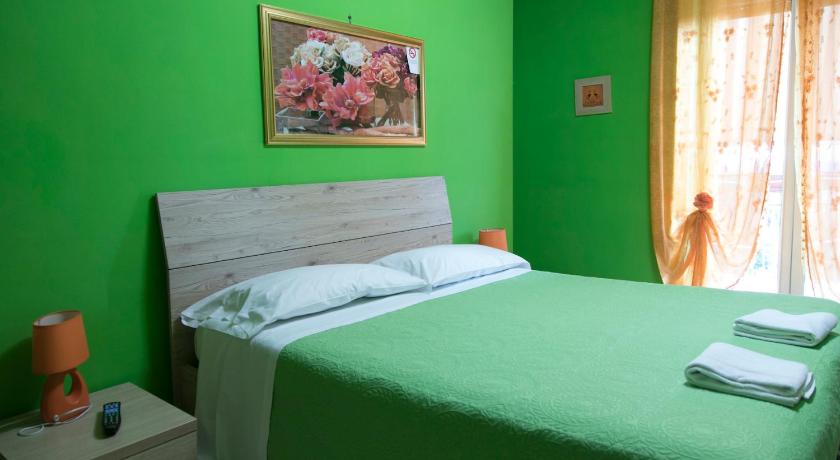 Image of Deluxe Double or Twin Room with Balcony 1