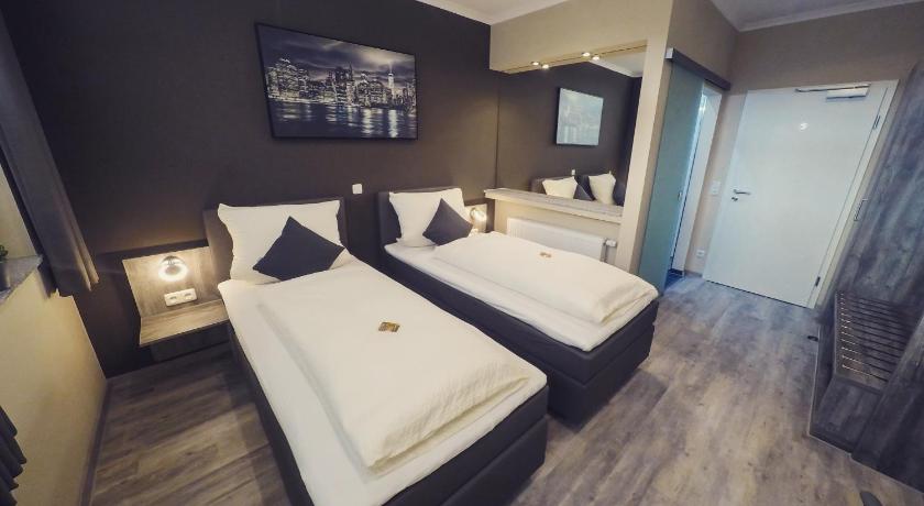 Mey Hotel