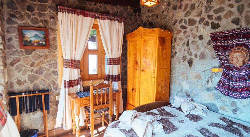 Image of Double Room with Shared Bathroom 5