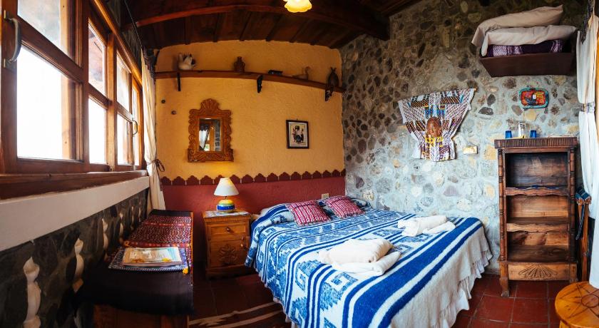 Image of Double Room with Shared Bathroom 4