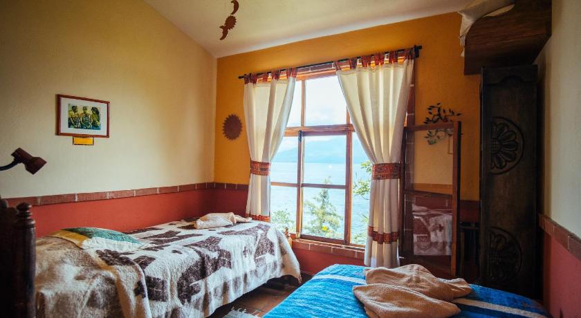 Image of Twin Room with Shared Bathroom 1