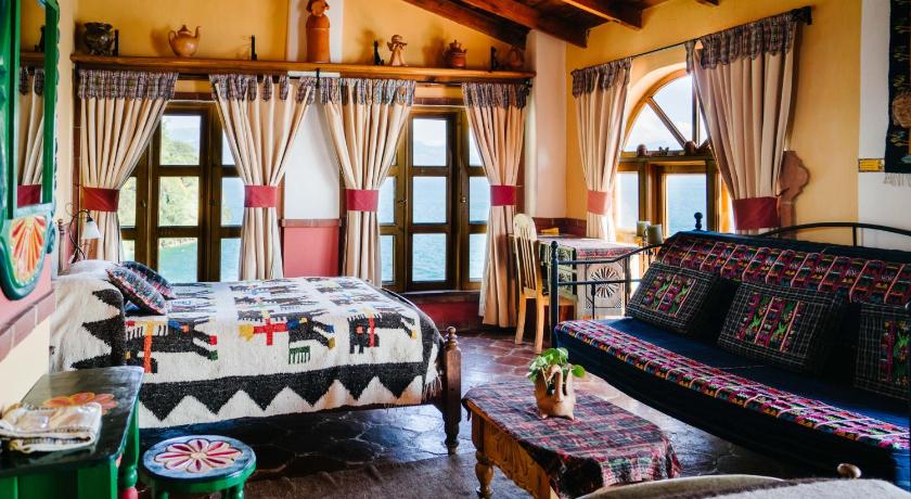 Image of Deluxe Suite 6